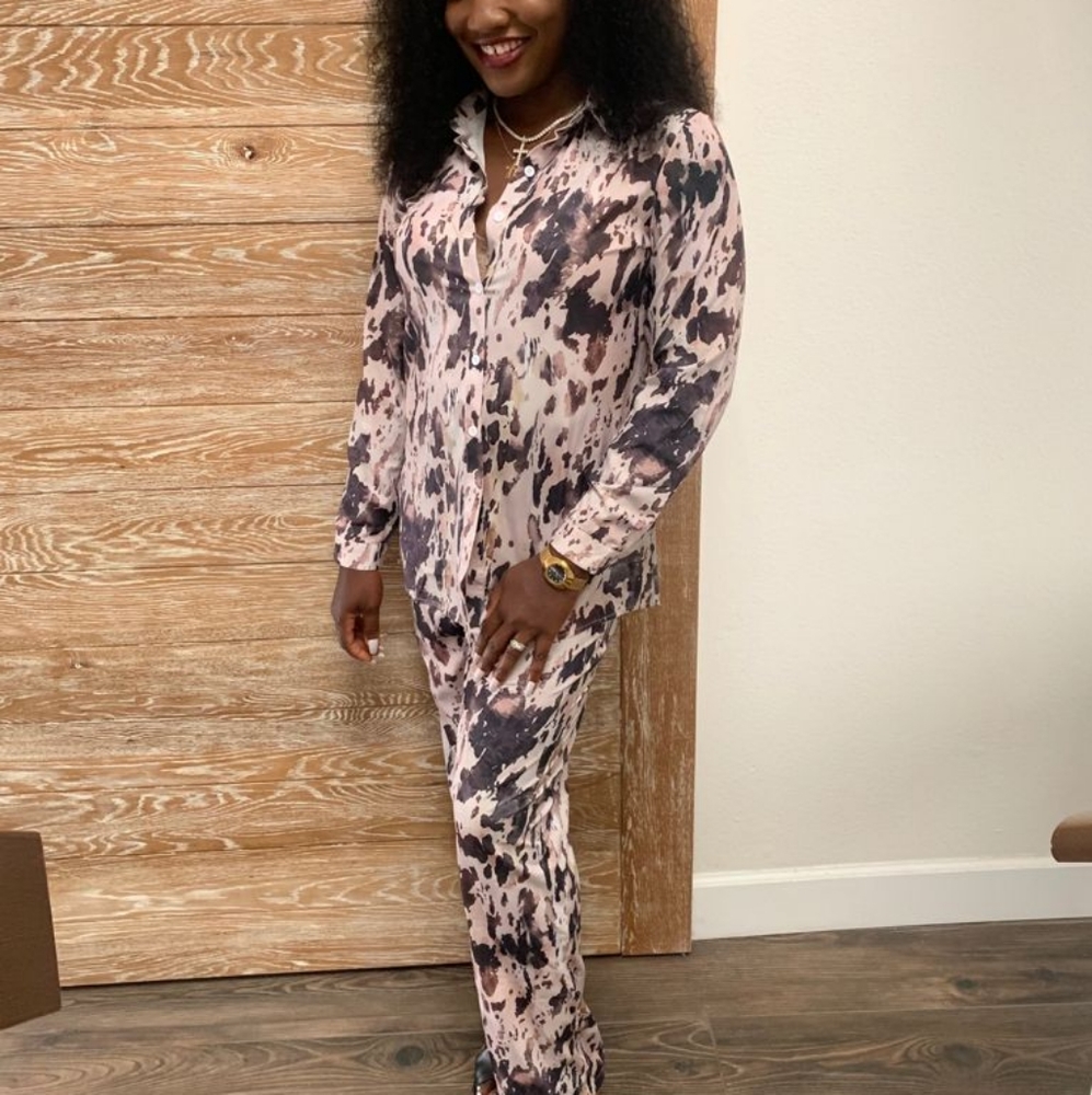 Serpentine pattern two piece set